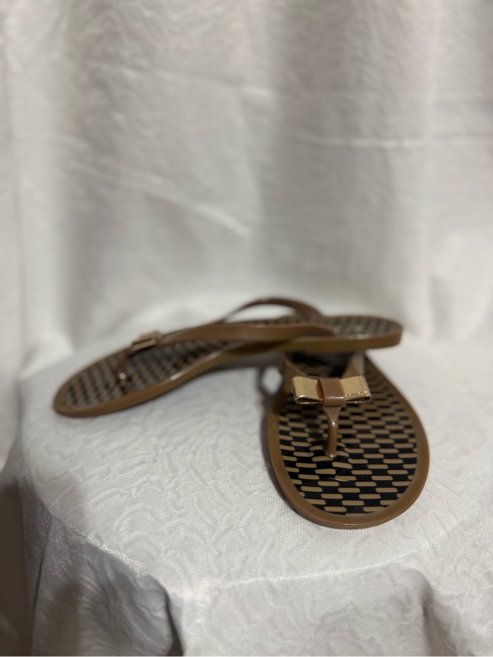 Coach Flip Flops - Picture 3 of 5